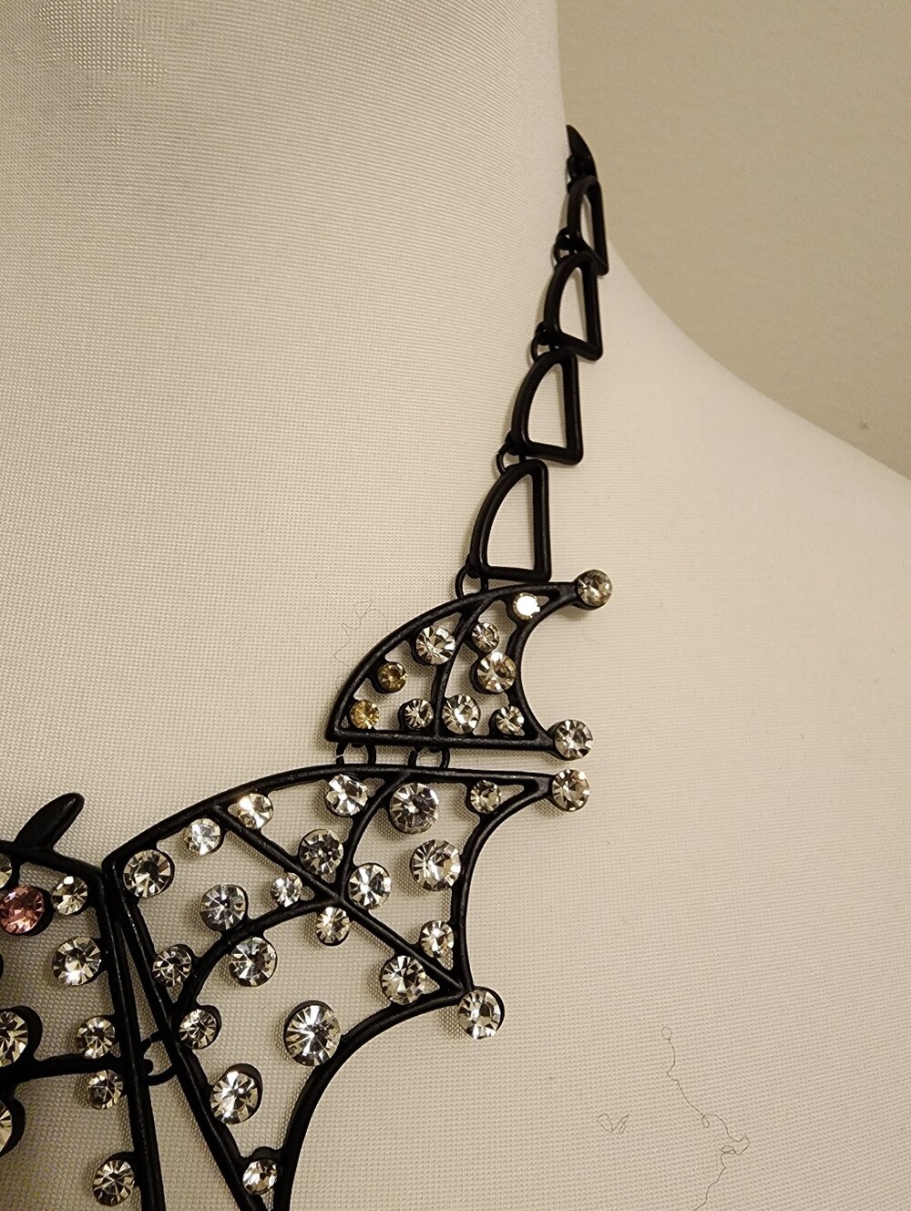 Betsey Johnson Black Rhinestone Bat Statement Bib Necklace NWT - Picture 4 of 10